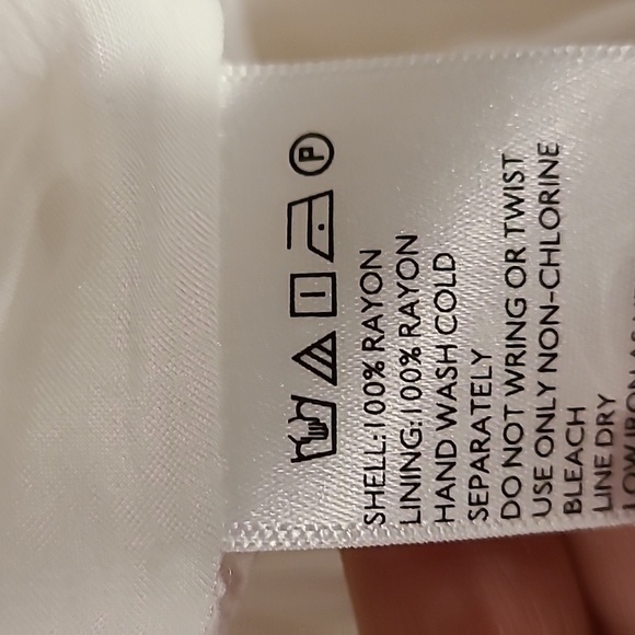 Urban Outfitters Floral Romper - Picture 9 of 9